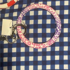 Oventure ring keychain